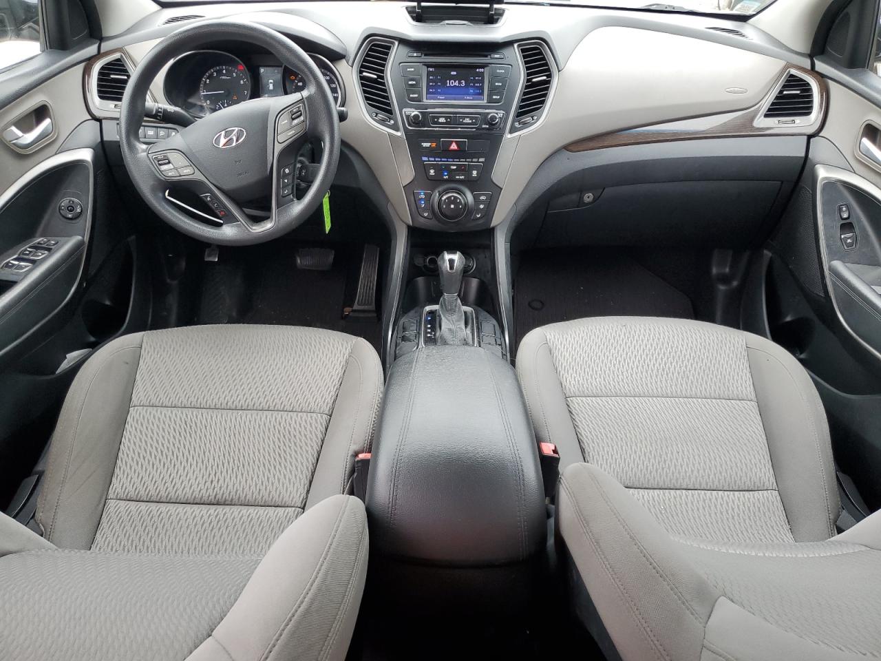 2017 Hyundai Santa Fe - Image 8