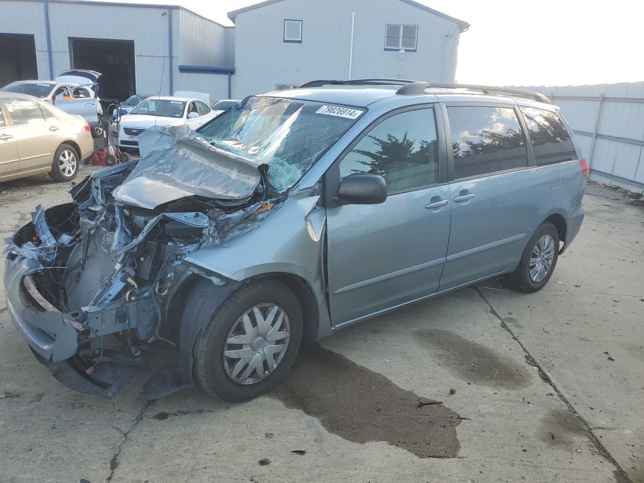 2007 Toyota Sienna - Image 1