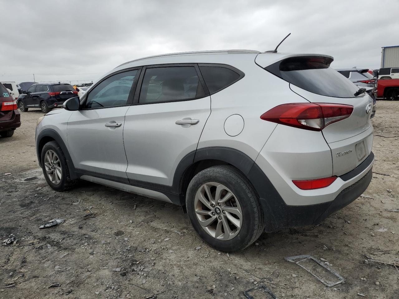 2017 Hyundai Tucson - Image 2
