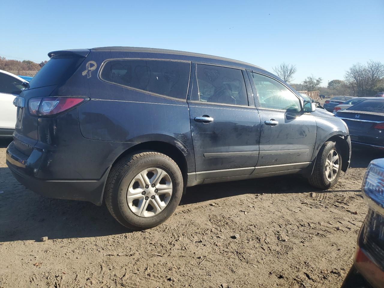 2015 Chevrolet Traverse - Image 3