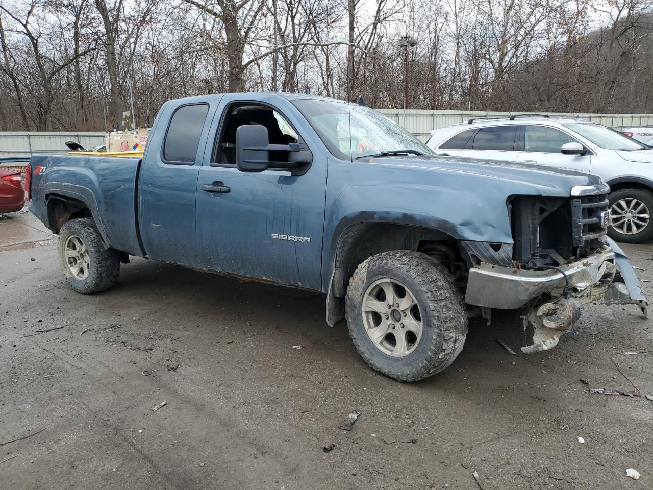 2010 GMC Sierra - Image 4