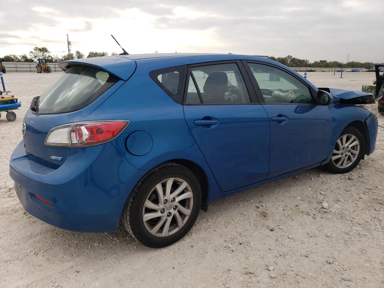 2012 Mazda 3 - Image 3