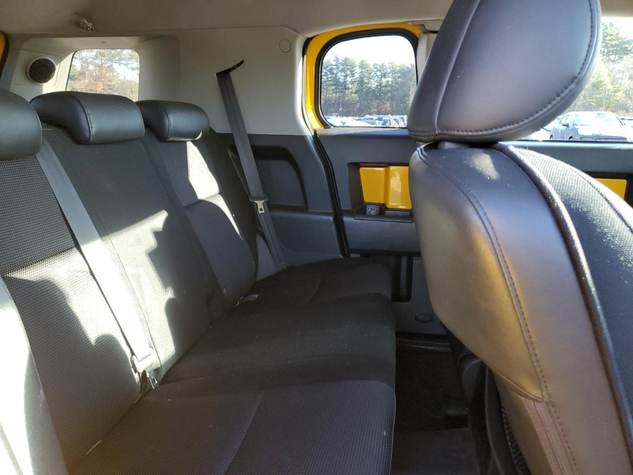 2007 Toyota FJ Cruiser - Image 11