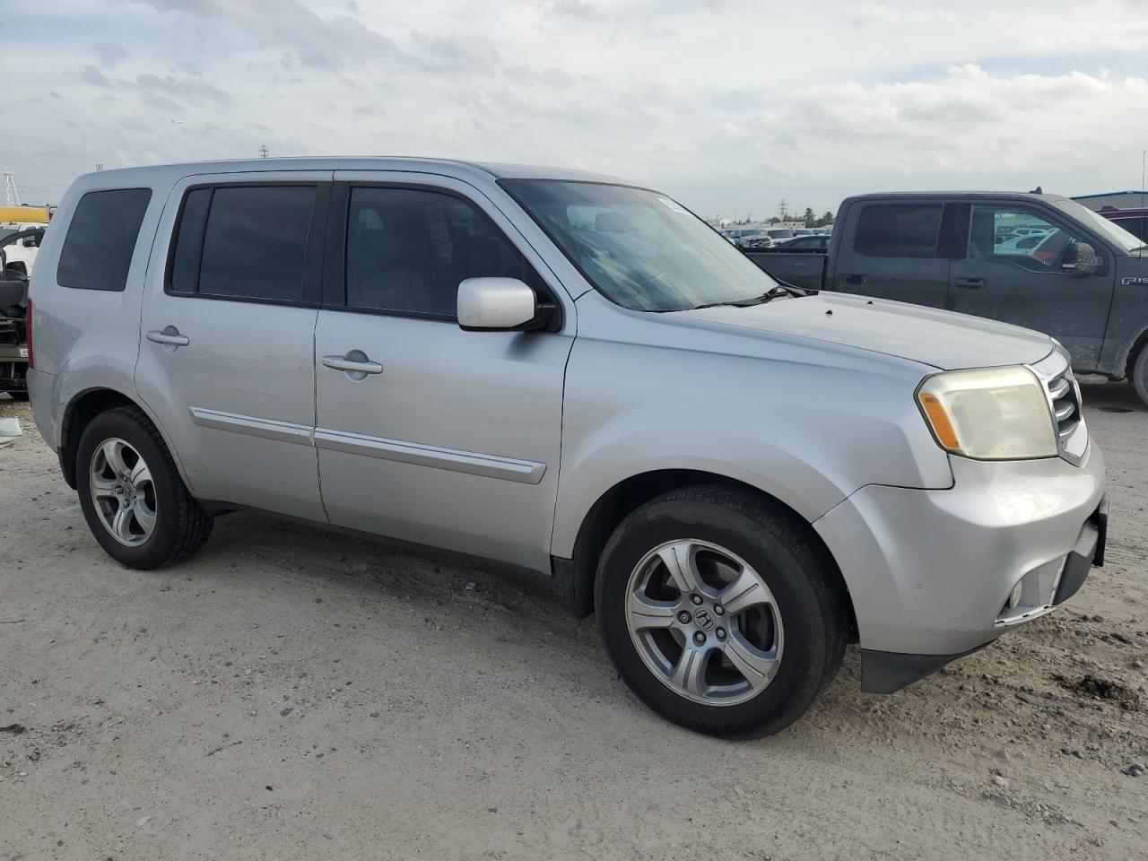 2015 Honda Pilot - Image 4