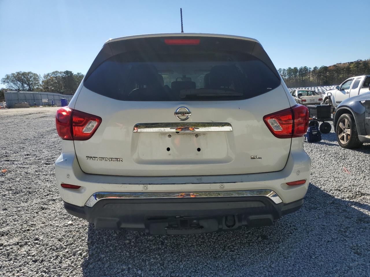 2018 Nissan Pathfinder S VIN: 5N1DR2MN3JC651949 Lot: 80796474