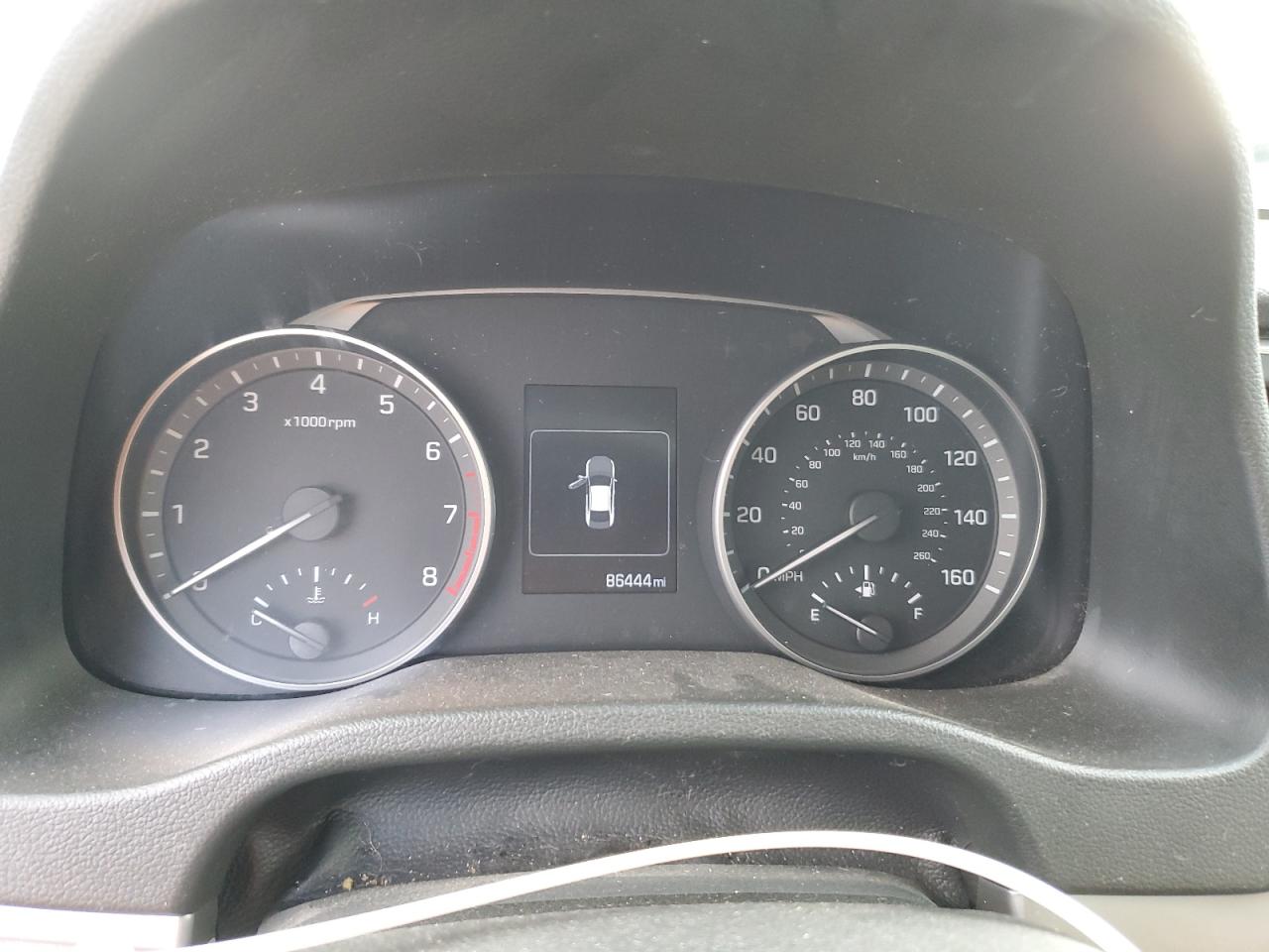 2018 Hyundai Elantra - Image 9