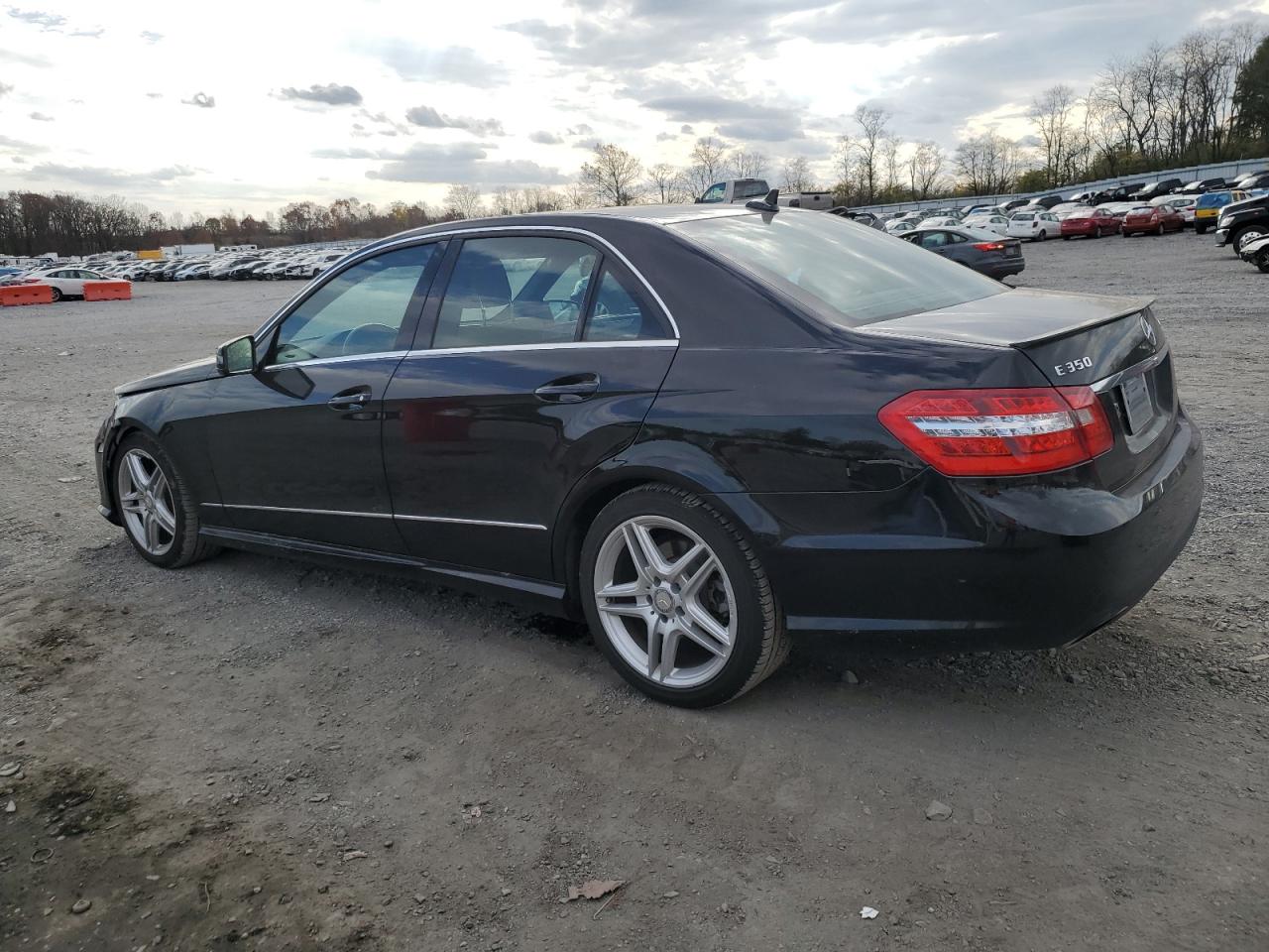 VIN WDDHF8JB3DA707387 2013 MERCEDES-BENZ E-CLASS no.2