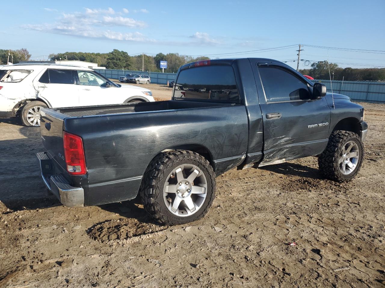 2004 Dodge RAM - Image 3