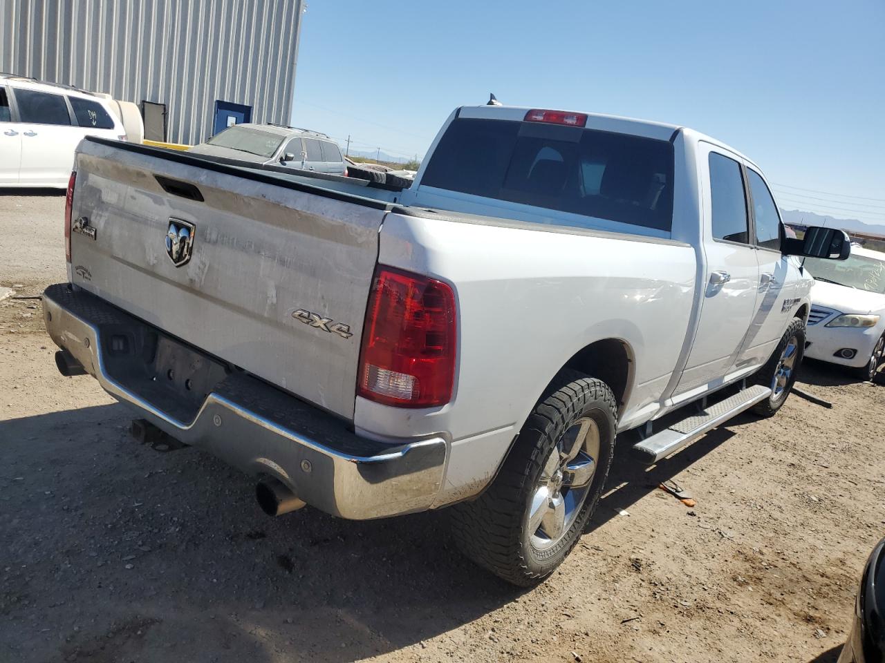 2016 RAM 1500 - Image 3