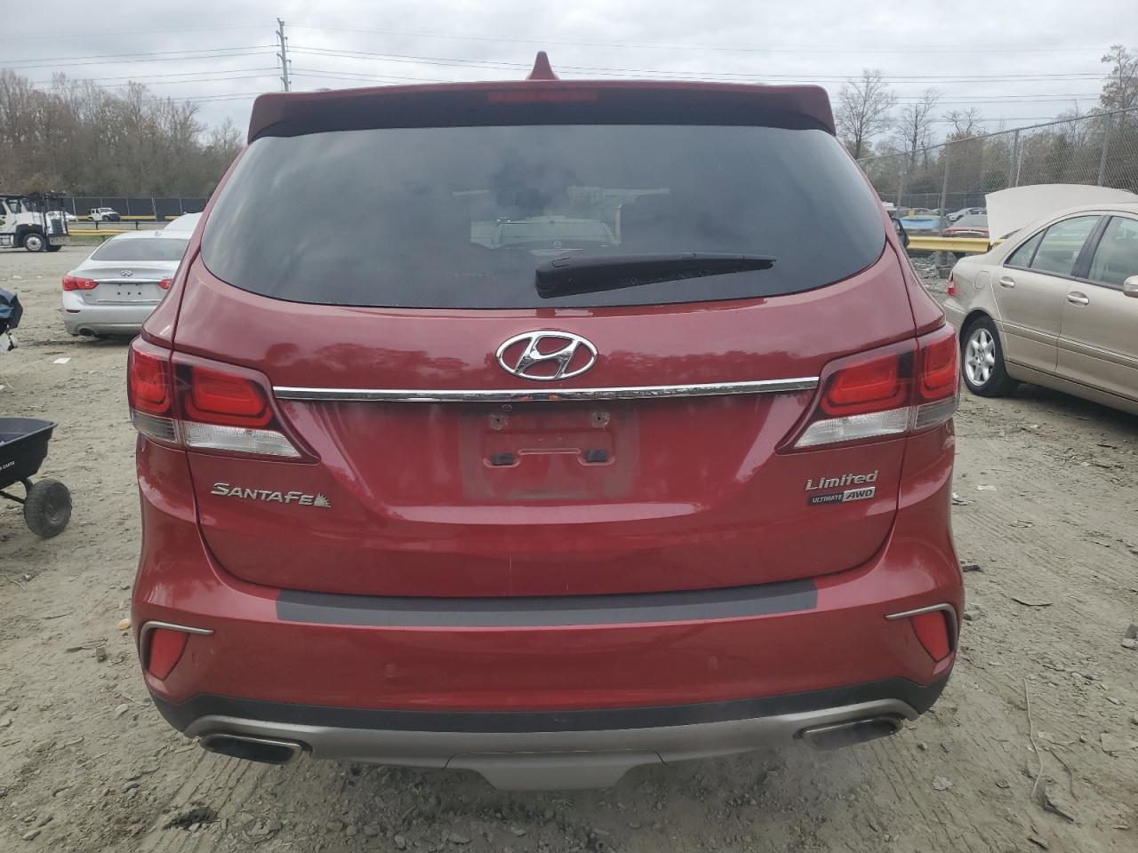 2017 Hyundai Santa Fe - Image 6