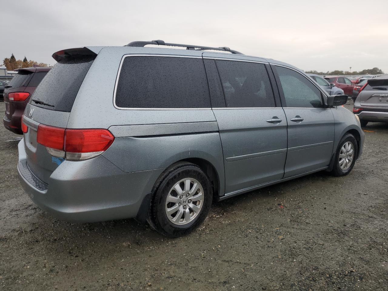 2010 Honda Odyssey - Image 3