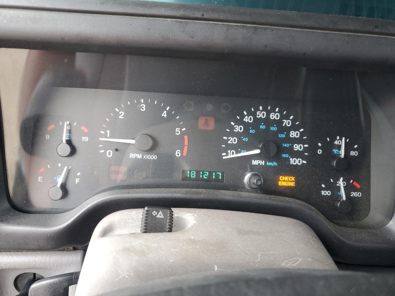1997 Jeep Wrangler - Image 9