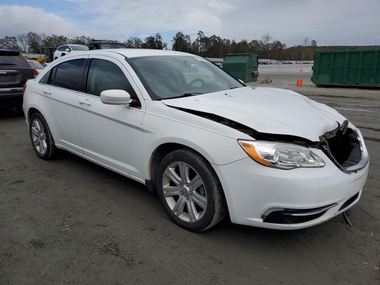 2013 Chrysler 200 - Image 5