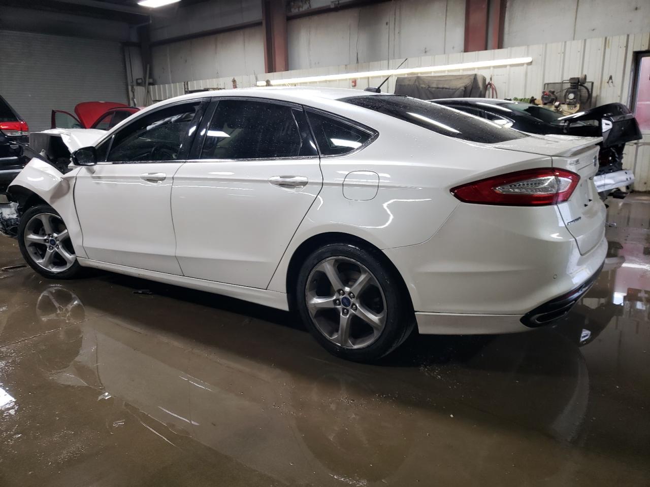 2016 Ford Fusion - Image 2