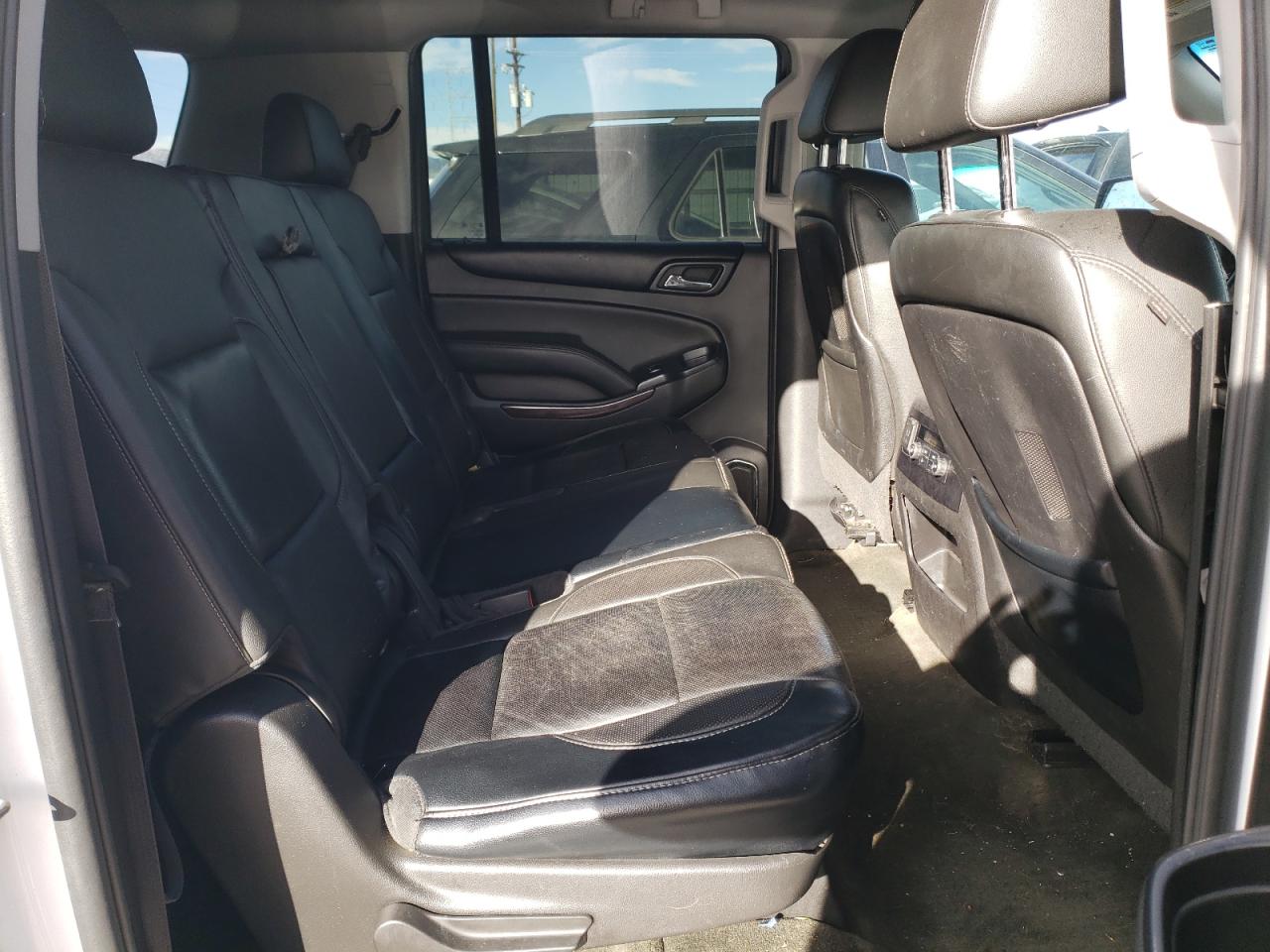 2015 GMC Yukon - Image 11