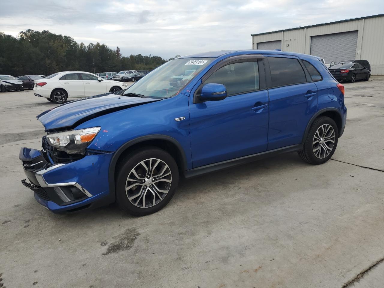 2019 Mitsubishi Outlander - Image 1
