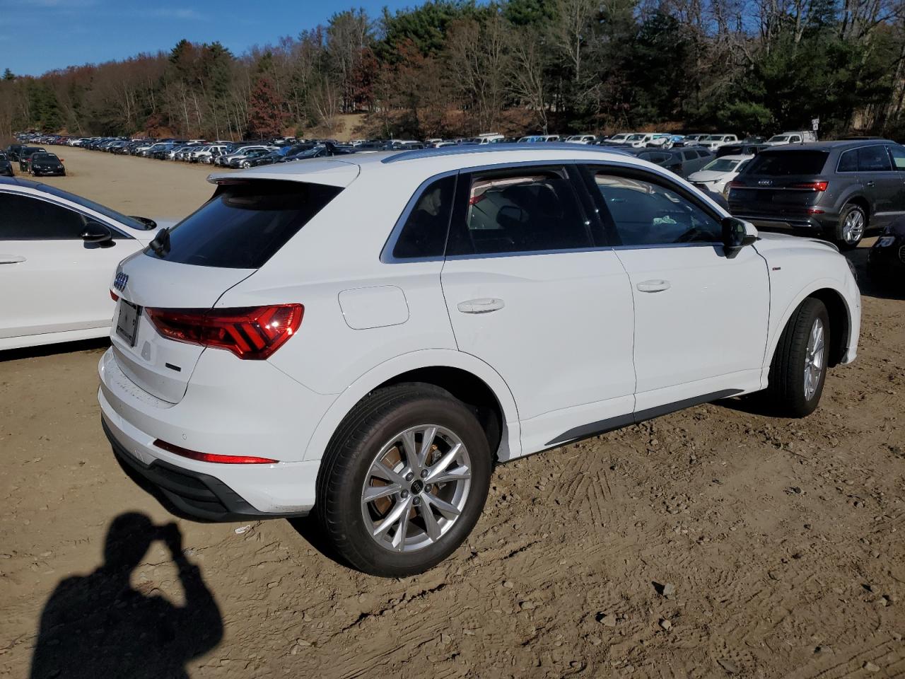 2024 Audi Q3 - Image 3