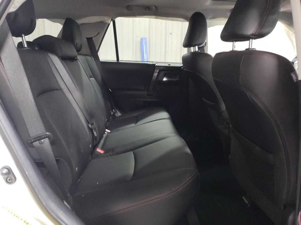 2022 Toyota 4Runner Sr5 Premium VIN: JTERU5JR1N6081693 Lot: 82178084