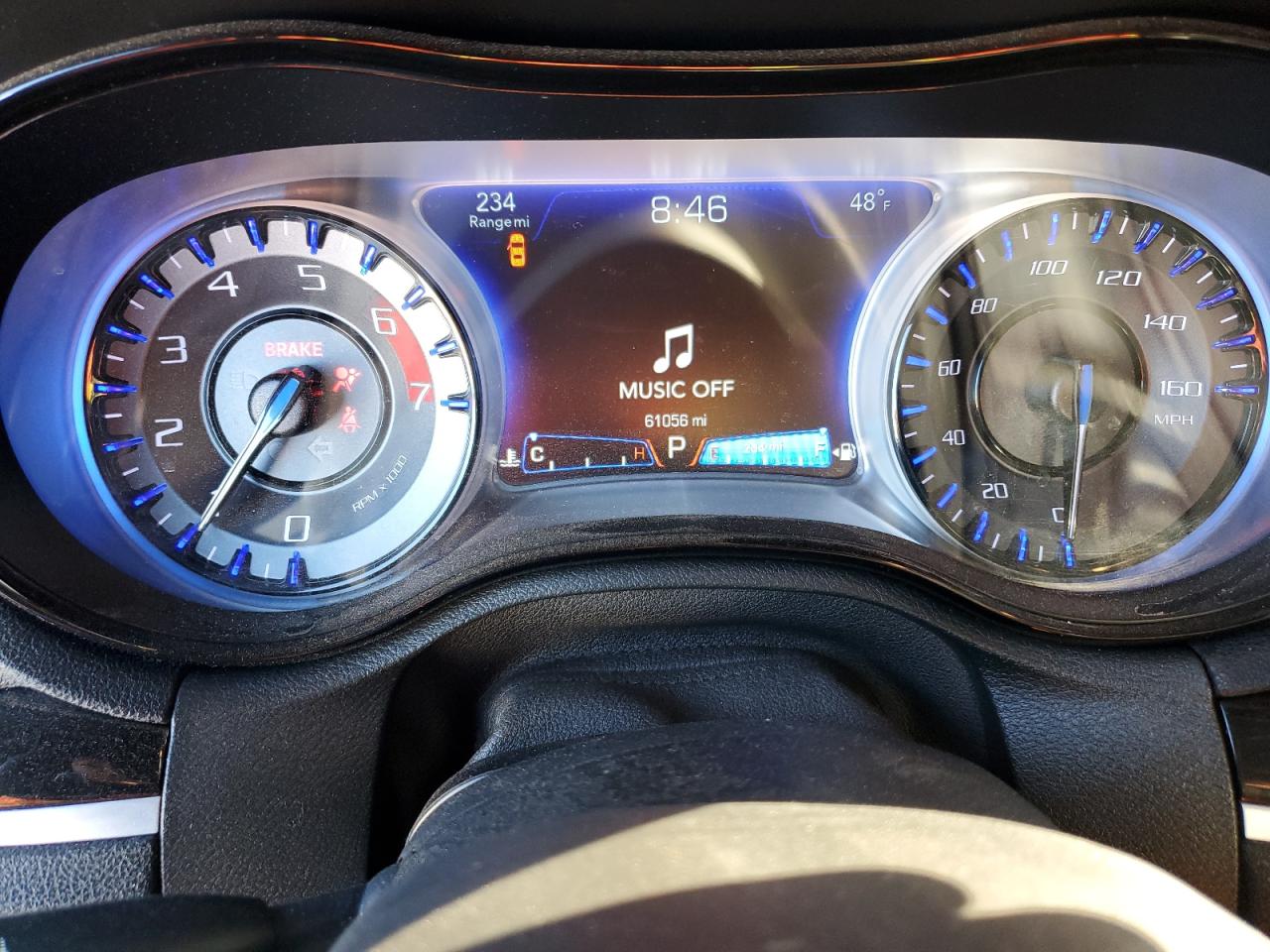 2018 Chrysler 300 - Image 9