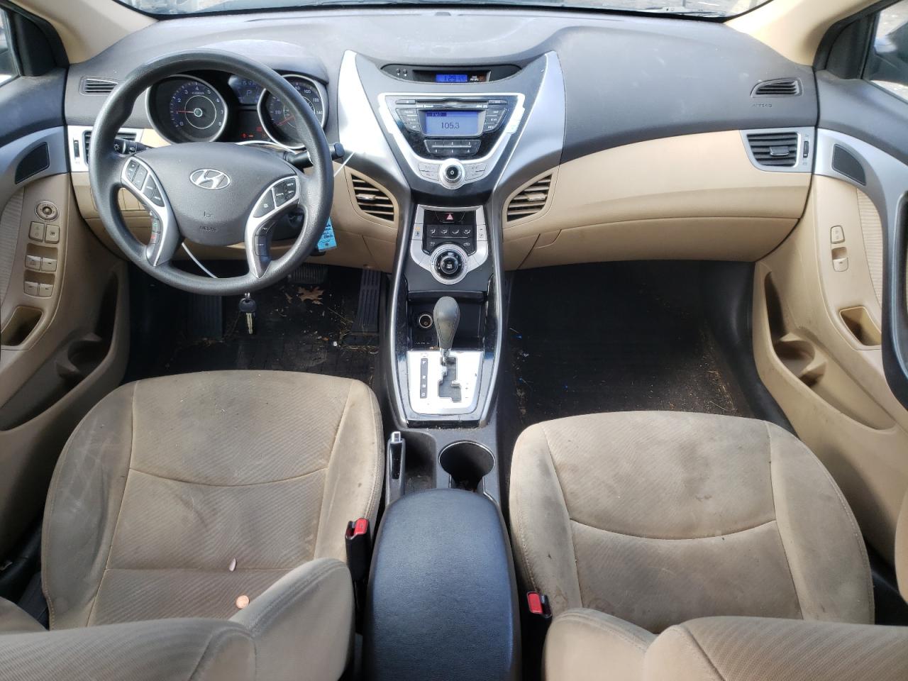 2011 Hyundai Elantra - Image 8