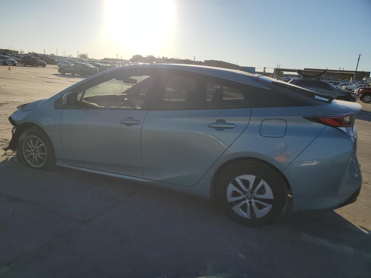 2017 Toyota Prius - Image 2