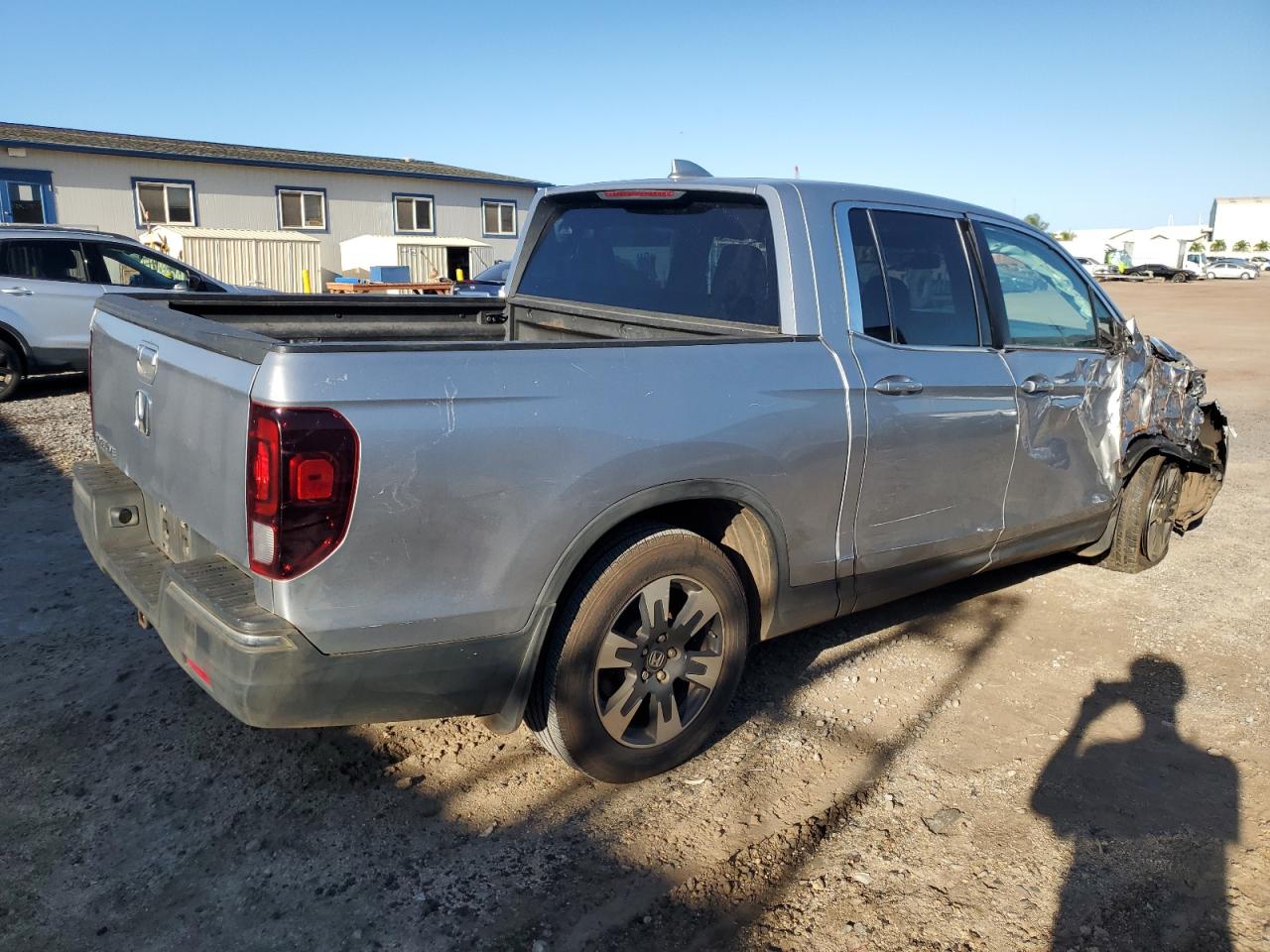 VIN 5FPYK2F63HB002379 2017 HONDA RIDGELINE no.3