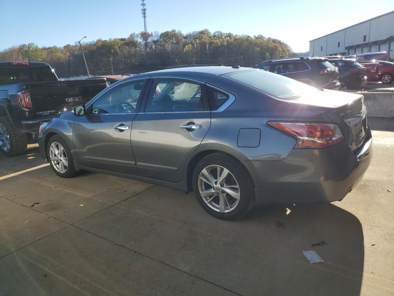 2014 Nissan Altima - Image 2