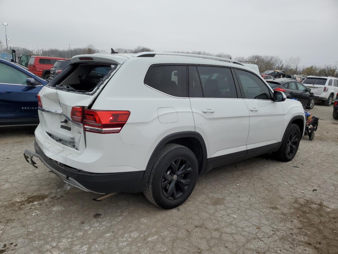 2018 Volkswagen Atlas - Image 3
