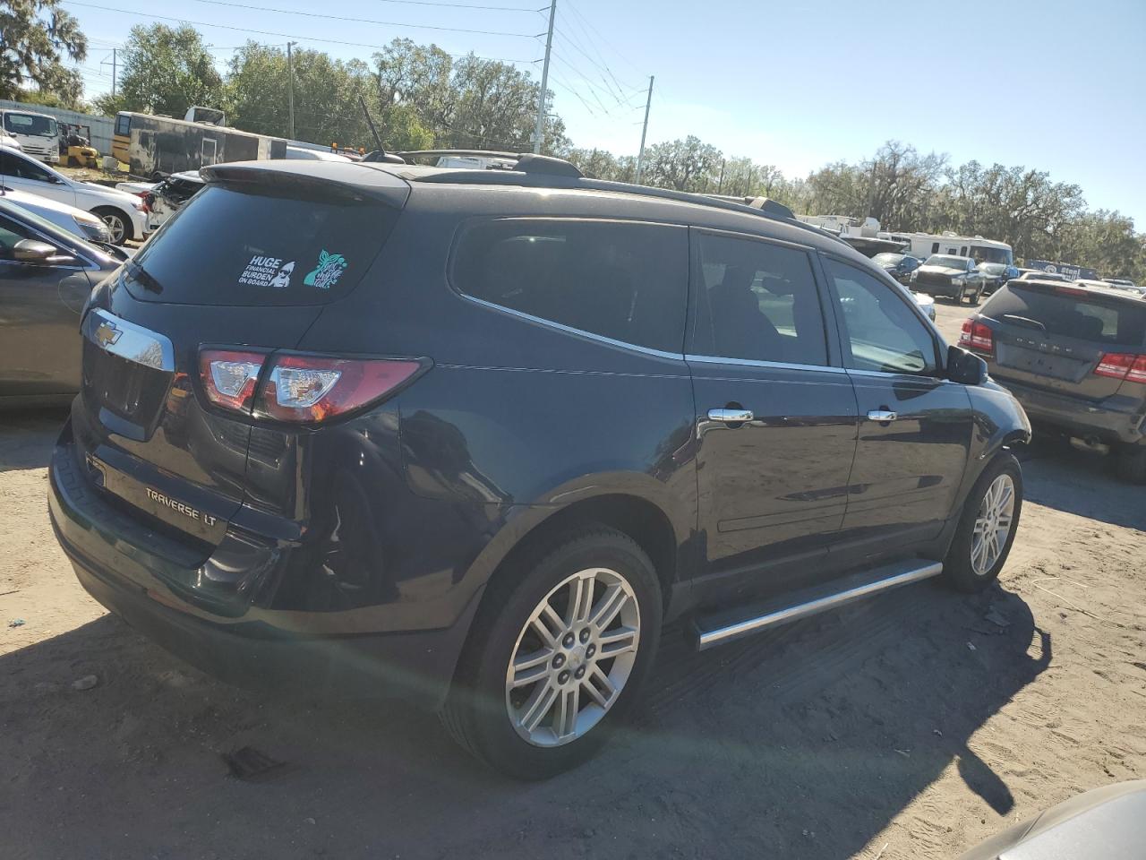 2015 Chevrolet Traverse - Image 3