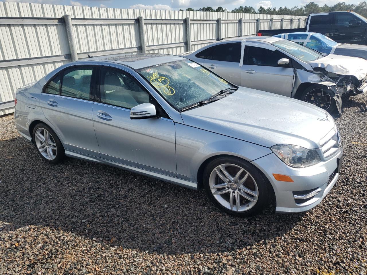 VIN WDDGF8AB0DR271451 2013 MERCEDES-BENZ C-CLASS no.4