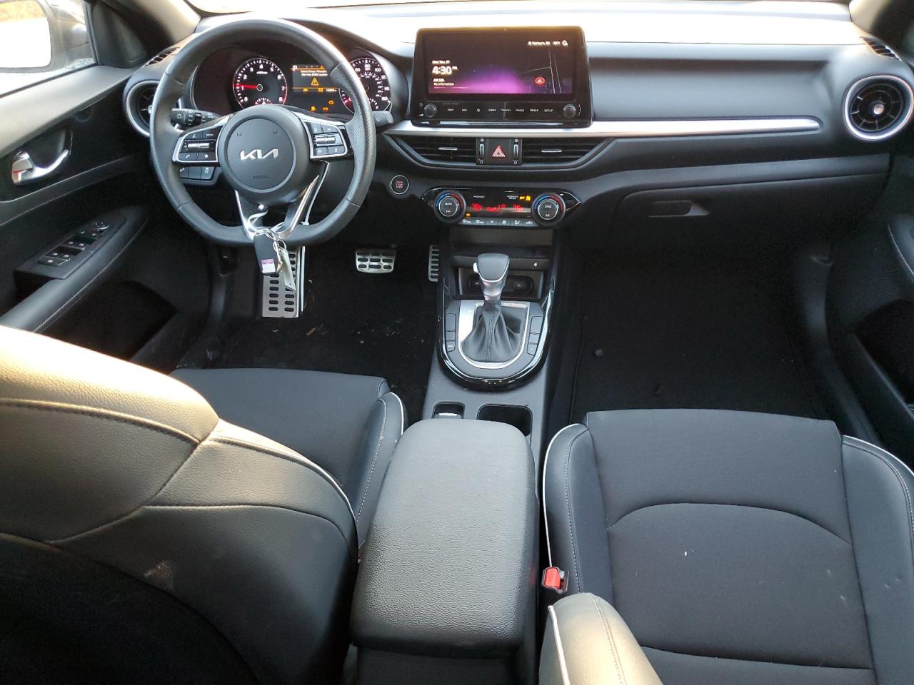 2024 Kia Forte - Image 8