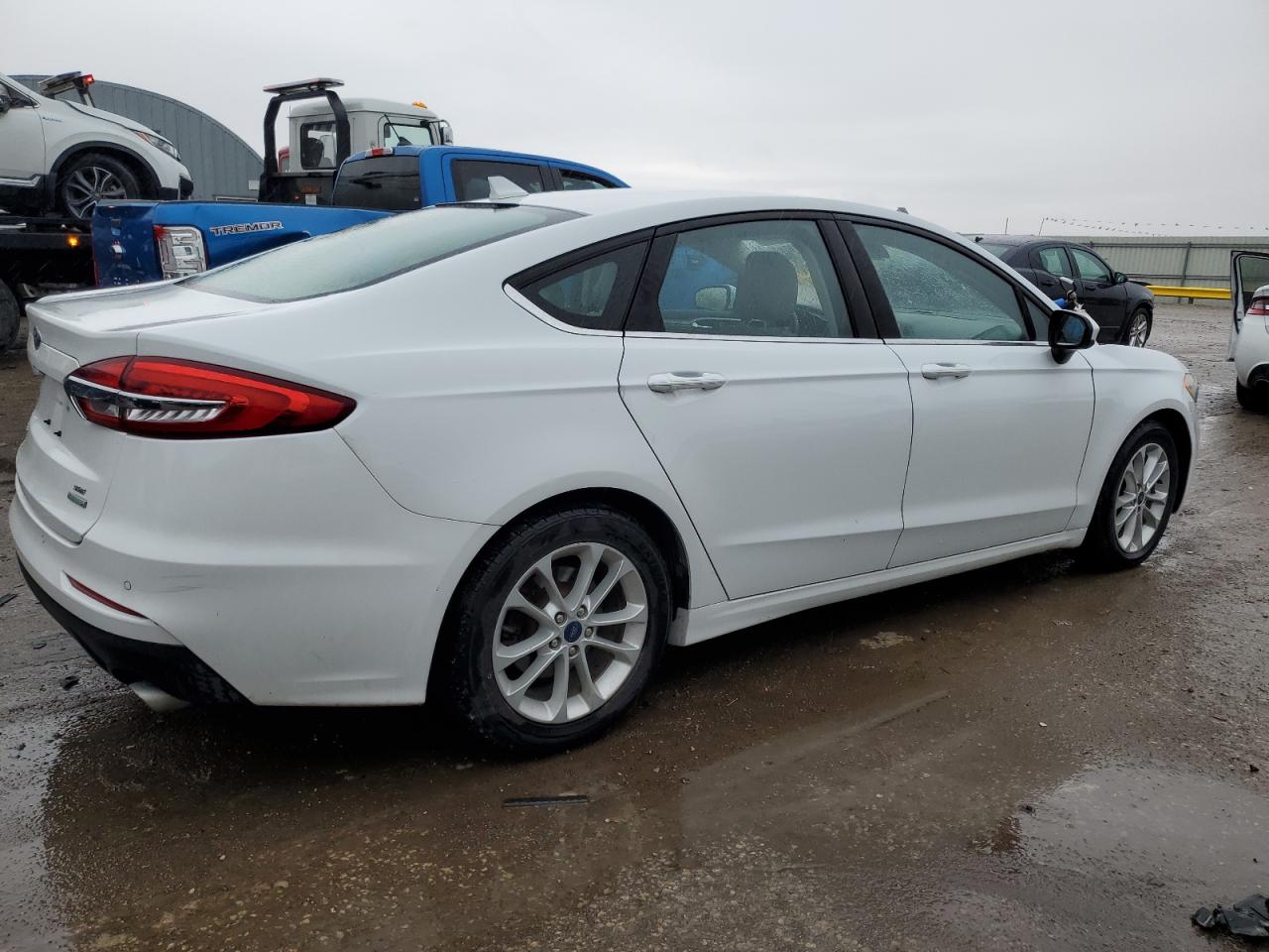 2019 Ford Fusion - Image 3