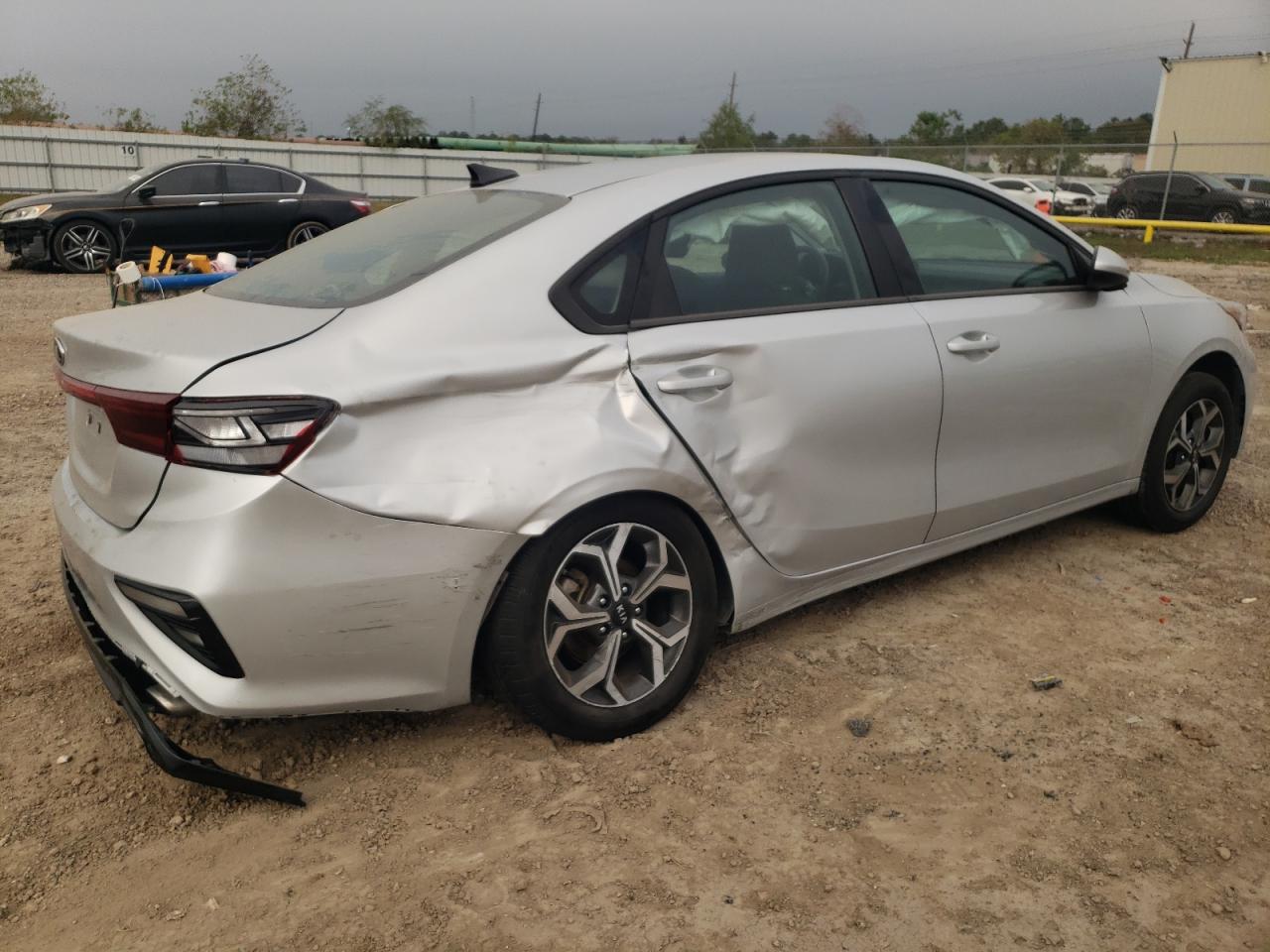 2021 Kia Forte - Image 3