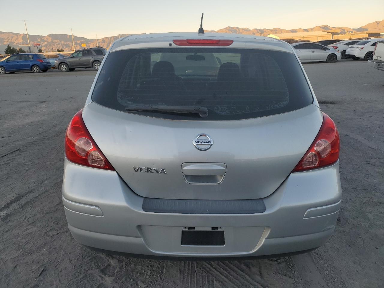 2009 Nissan Versa - Image 6