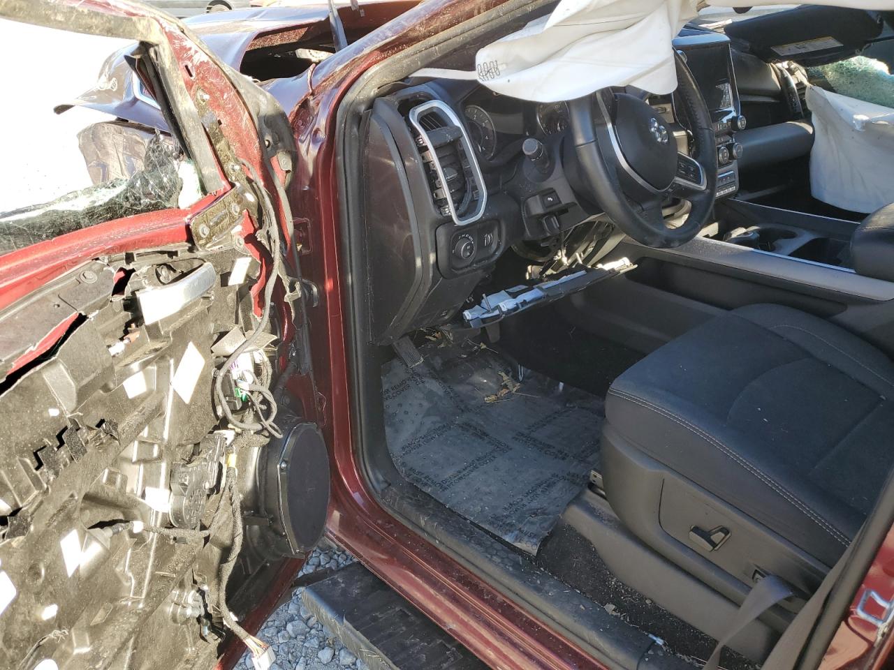 2022 RAM 2500 - Image 8