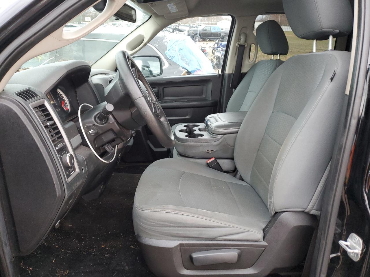 2014 RAM 1500 - Image 7