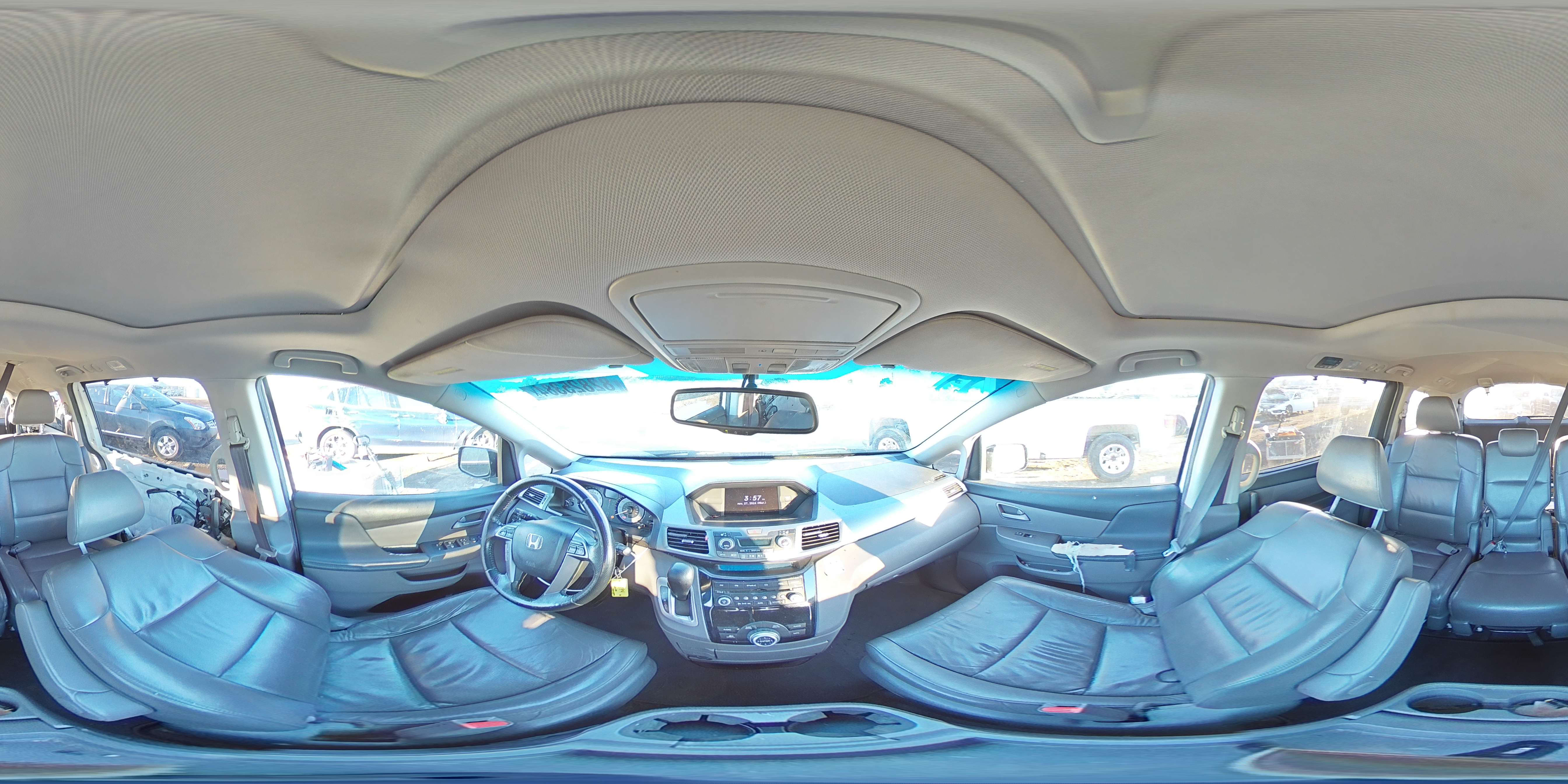 2012 Honda Odyssey - Image 13