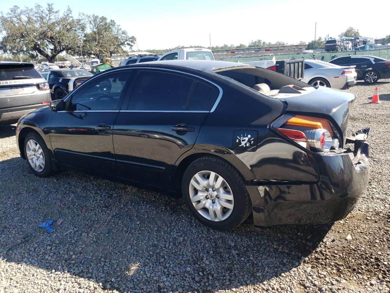 2009 Nissan Altima - Image 2