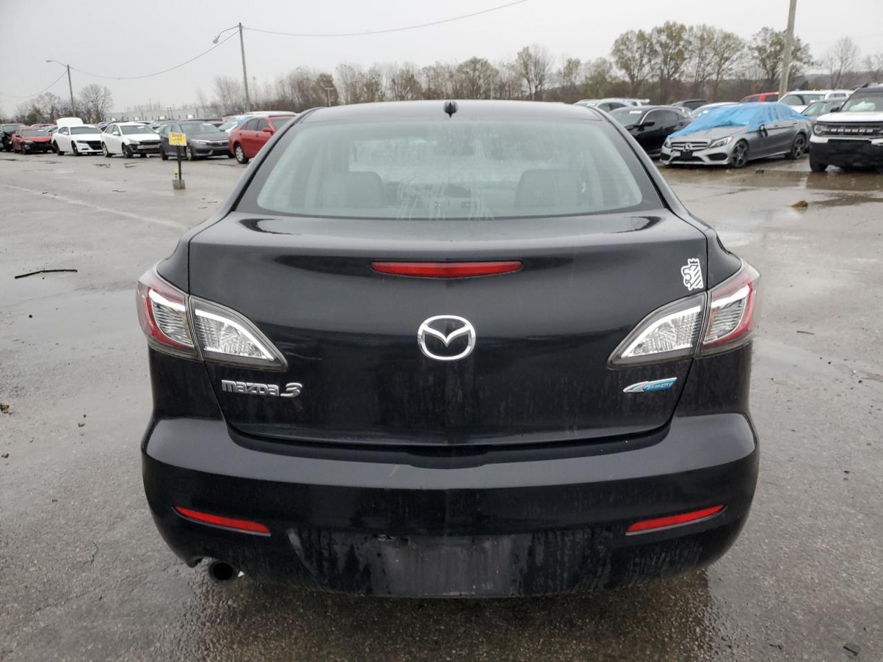 2012 Mazda 3 - Image 6