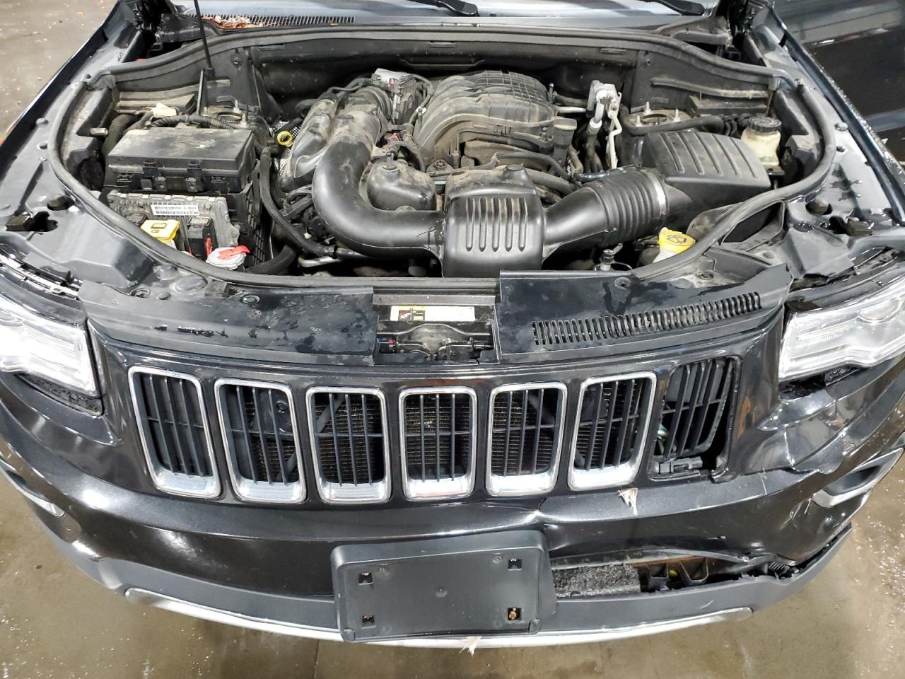 2014 Jeep Grand Cherokee - Image 13