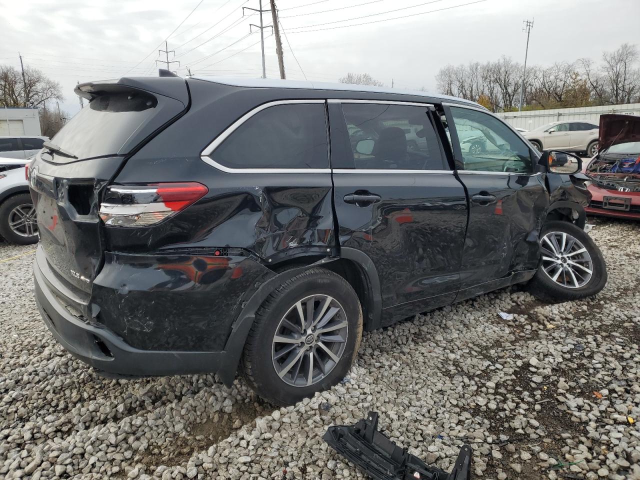 2018 Toyota Highlander - Image 3