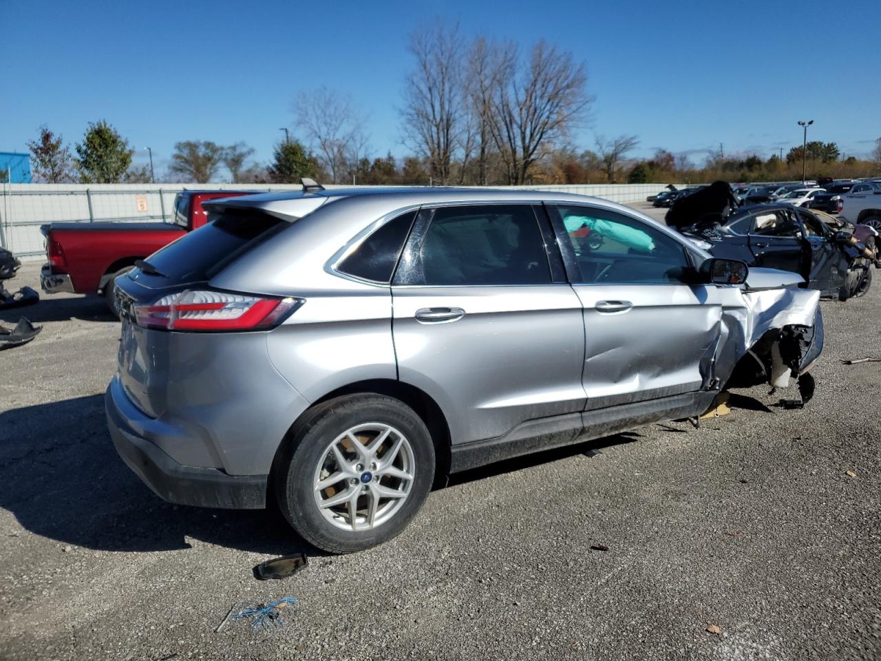 2022 Ford Edge - Image 3