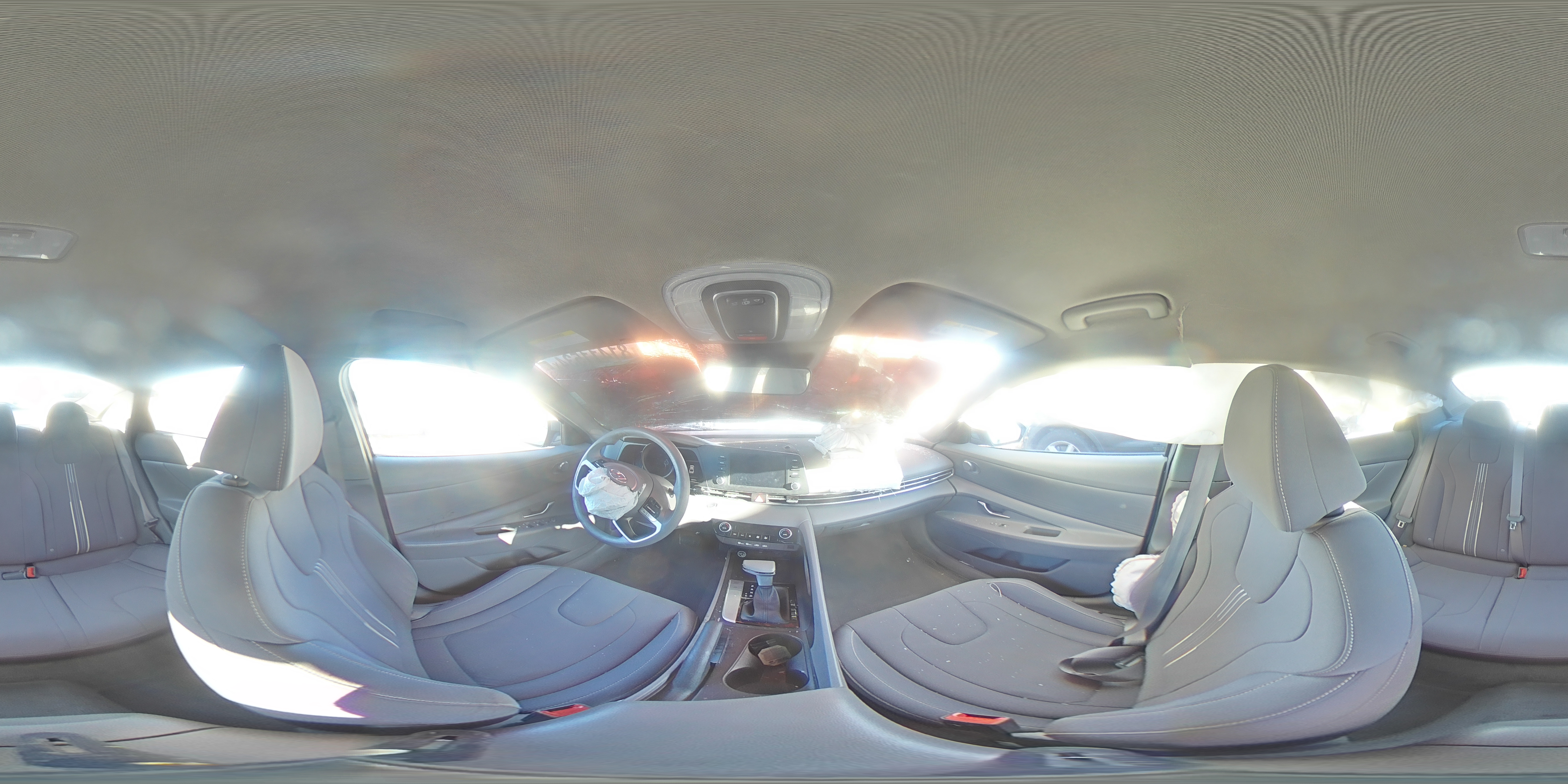 2023 Hyundai Elantra - Image 12
