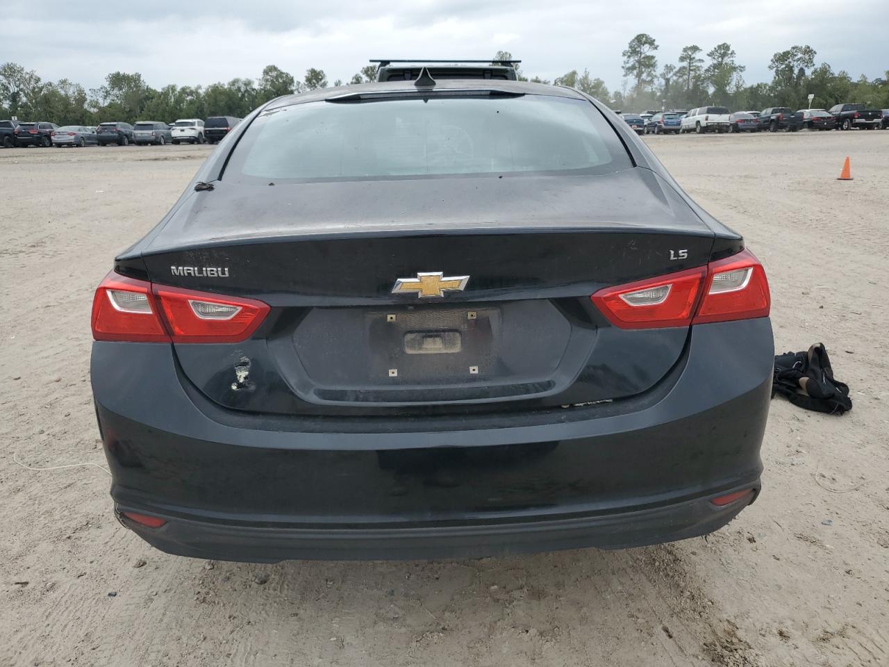 2016 Chevrolet Malibu - Image 6
