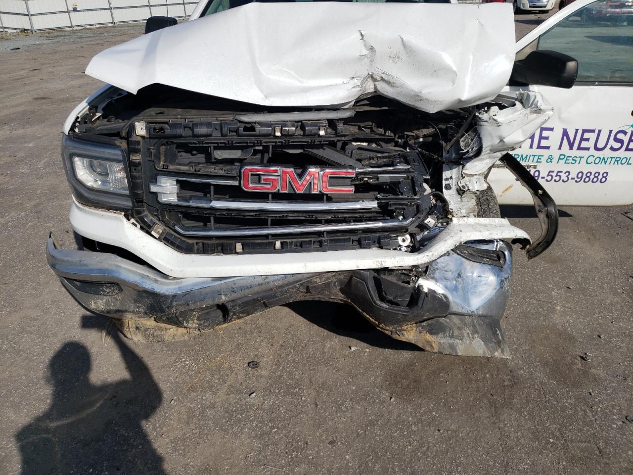 2018 GMC Sierra - Image 11