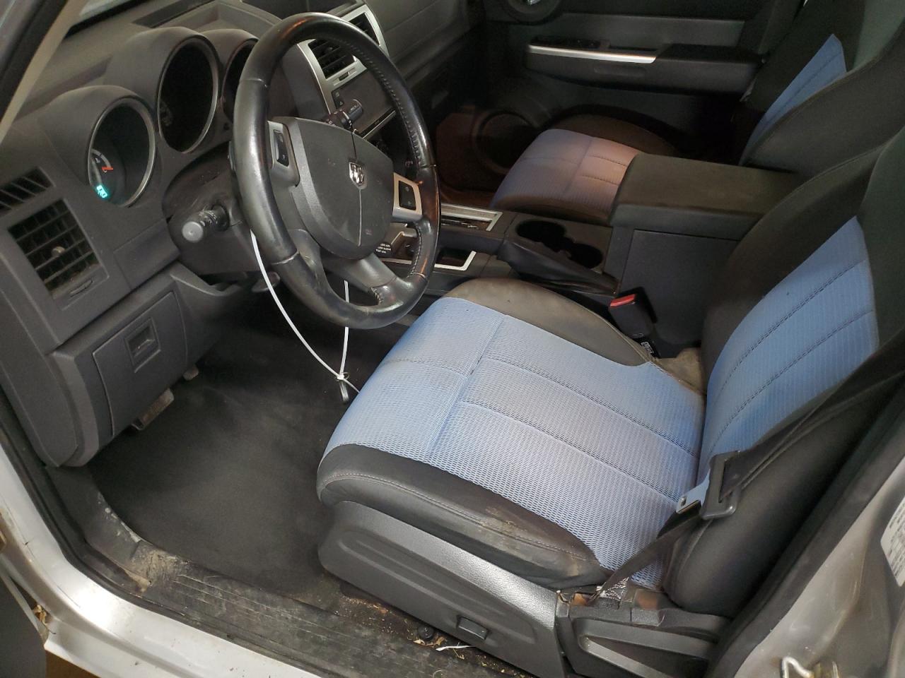 2009 Dodge Nitro - Image 7