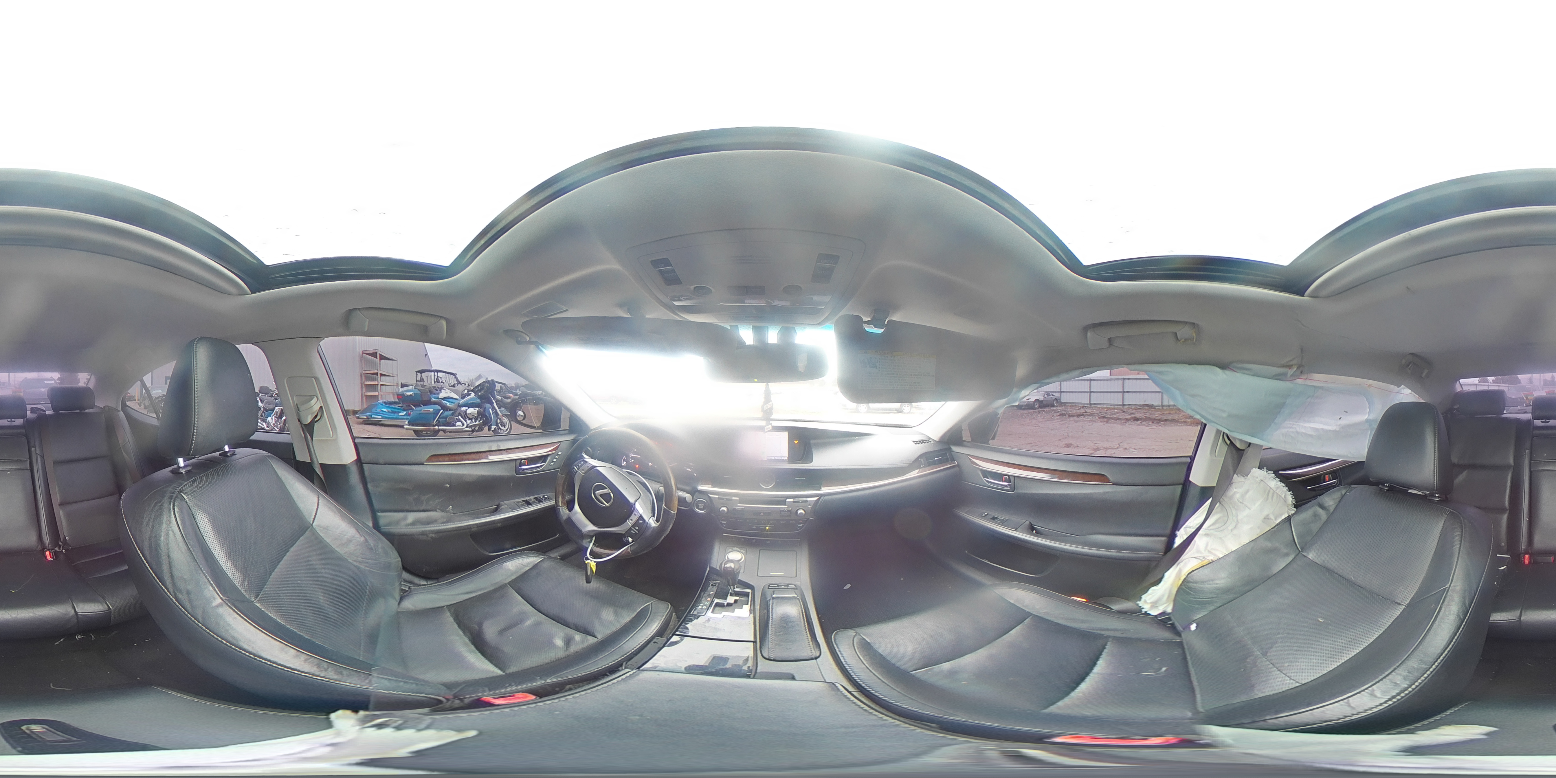 2013 Lexus ES - Image 13