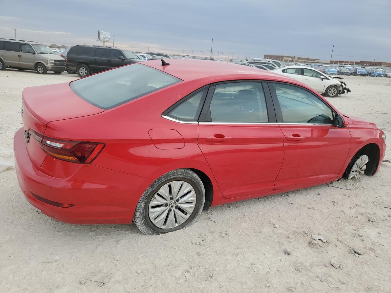 2019 Volkswagen Jetta - Image 3