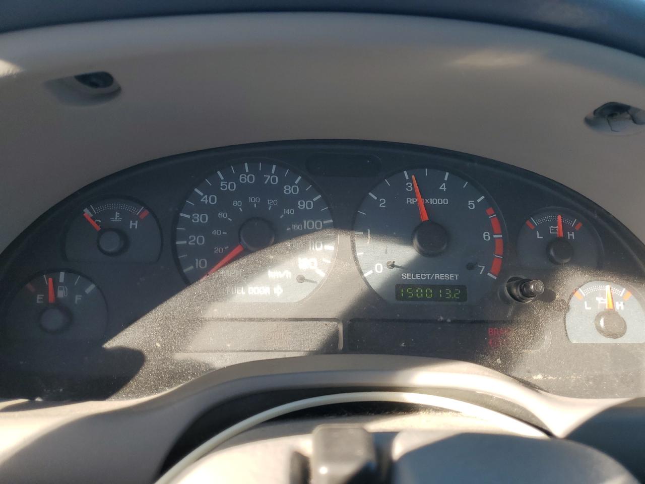 2004 Ford Mustang - Image 9