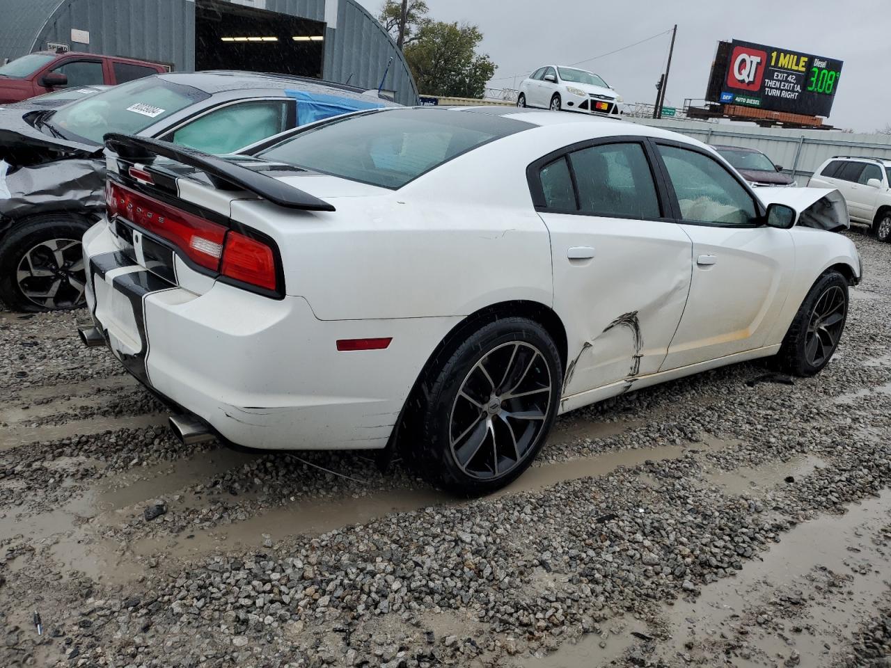 2014 Dodge Charger - Image 3